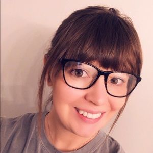 Meet your Posher, Whitney